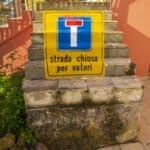 "Strada chiusa per valori" Smalto e spray su scalinata (dimensioni variabili) Comunità @dianovaitalia Ortacesus 2025